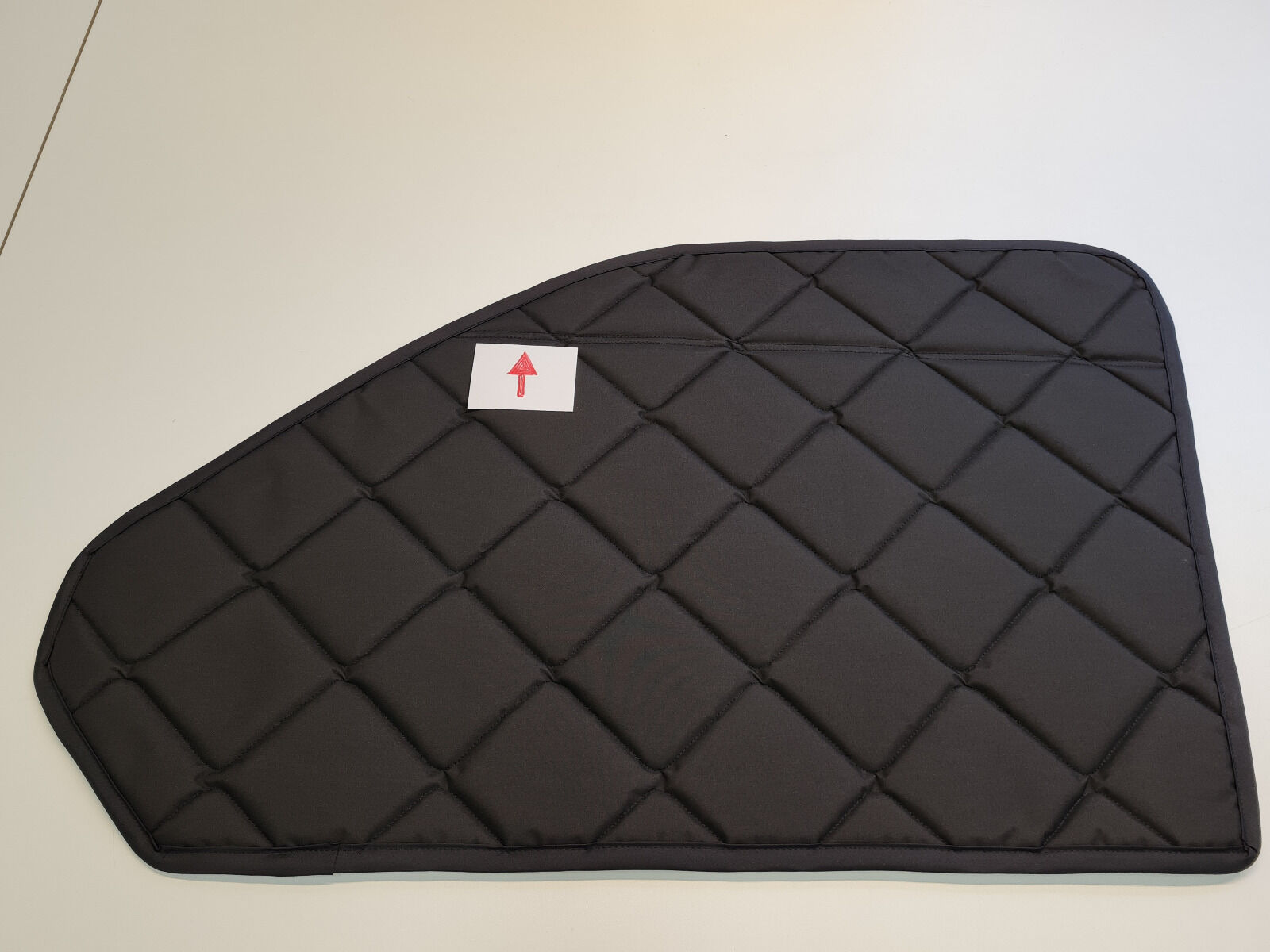 B-Ware: Magnet-Thermomatte VW T5 Seitenscheibe Cockpit Fahrerseite mit Klappnaht für Lüftungsgitter [Schwarz/Schwarz]