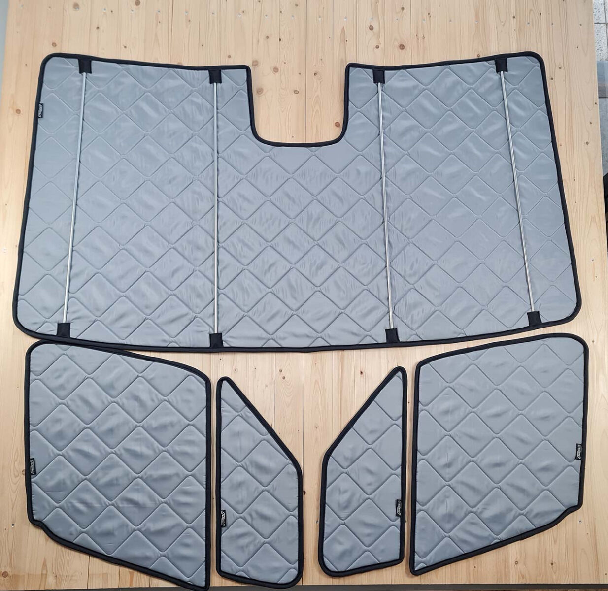 Lagerware: Magnet-Thermomatten  Mercedes Sprinter 3 Cockpit- Set MIT REMIS und breitem Gehäuse [stone (grau) / Schwarz]