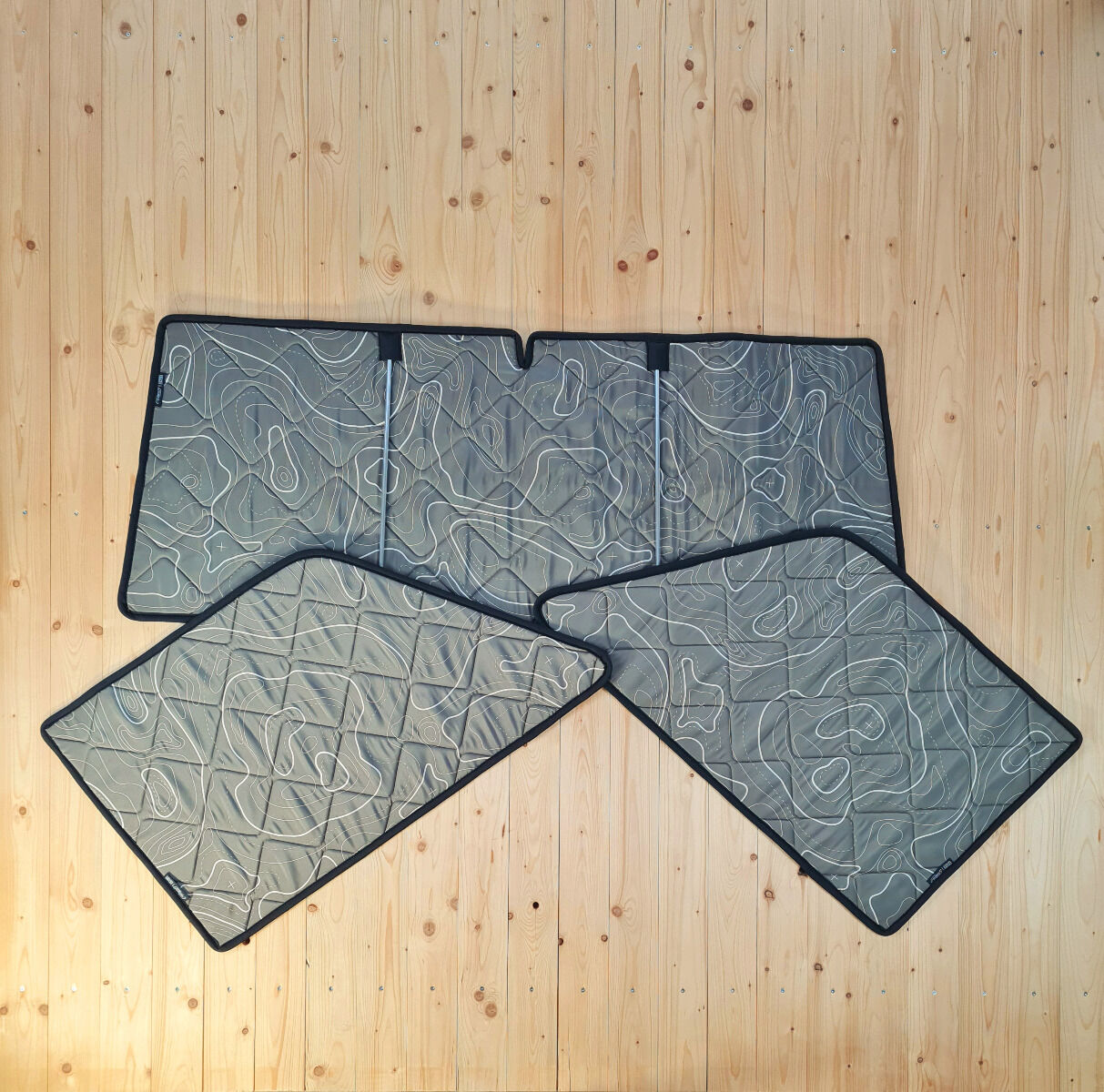 Lagerware: Magnet-Thermomatten Toyota Land Cruiser Komplett-Set [Drive Dressy Wild Lines Olive/ Schwarz]