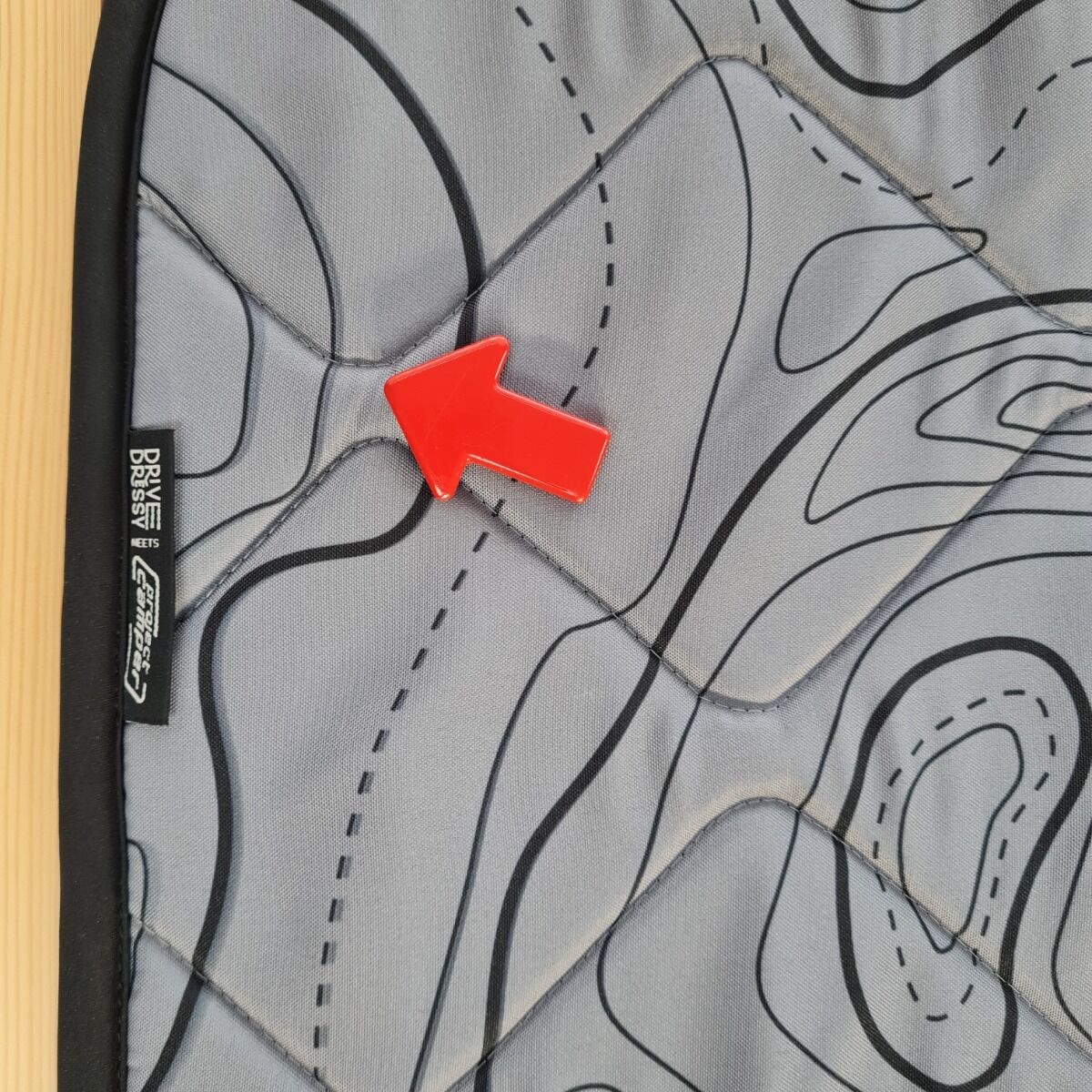 B-Ware: Magnet-Thermomatte Ford Transit und Tourneo Custom Windschutzscheibe mit Innenraum-Rückspiegel [Drive Dressy Wild Lines Grey / Schwarz]