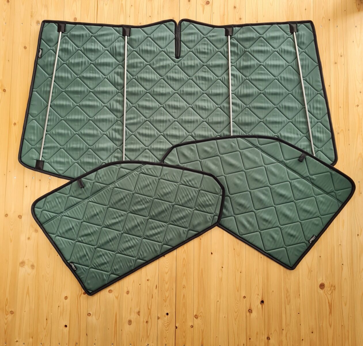 Lagerware: Magnet-Thermomatte VW T5 Cockpit-Set [Pine (Grün) / Schwarz]