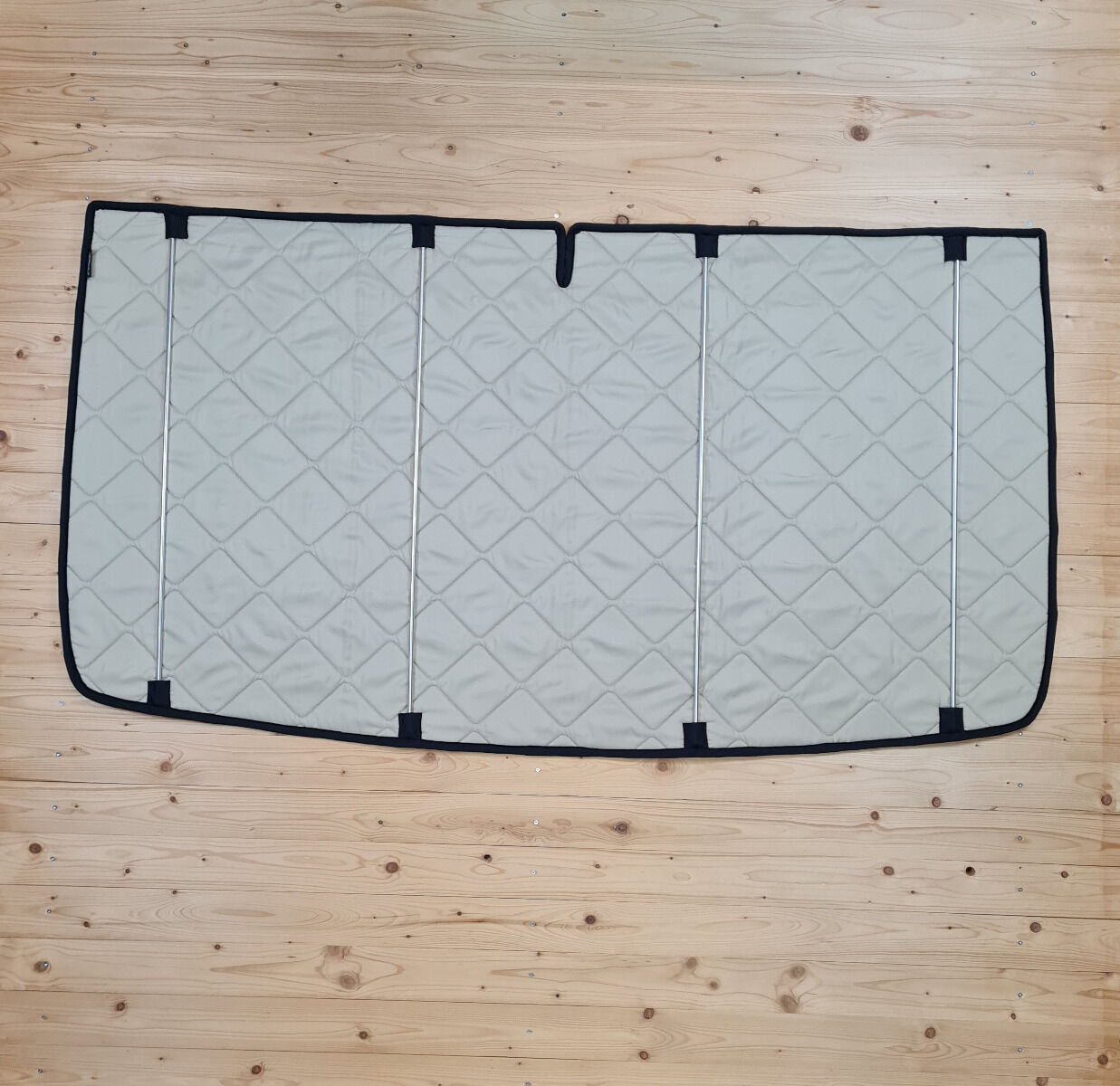 B-Ware: Magnet-Thermomatte Fiat Ducato, Peugeot Boxer u. Citroen Jumper Windschutzscheibe ohne Innenraum-Rückspiegel mit REMIS [sand (beige) / Schwarz]