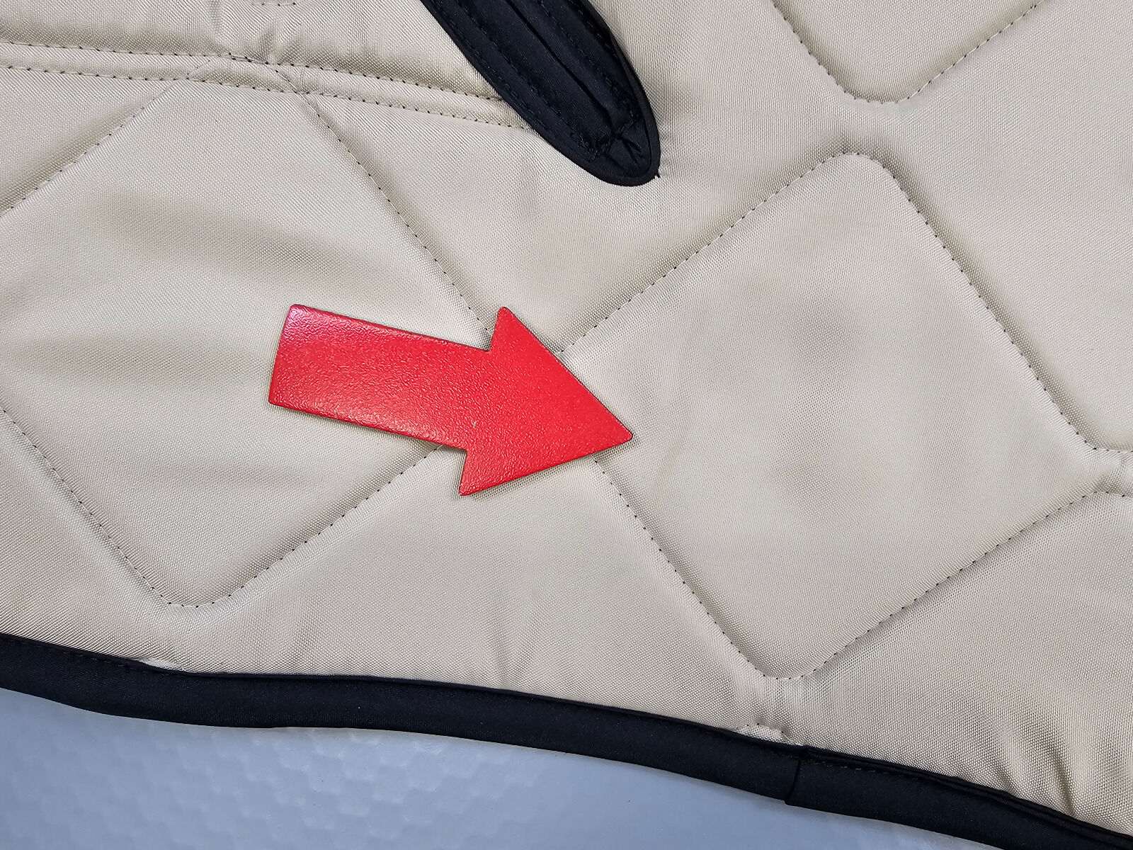 B-Ware: Aufstelldach-Isolierung mit magnetischer Befestigung für Mercedes Marco Polo mit separat zu öffnender Front (z. B. Artventure) Sand (Beige) / SCHWARZ