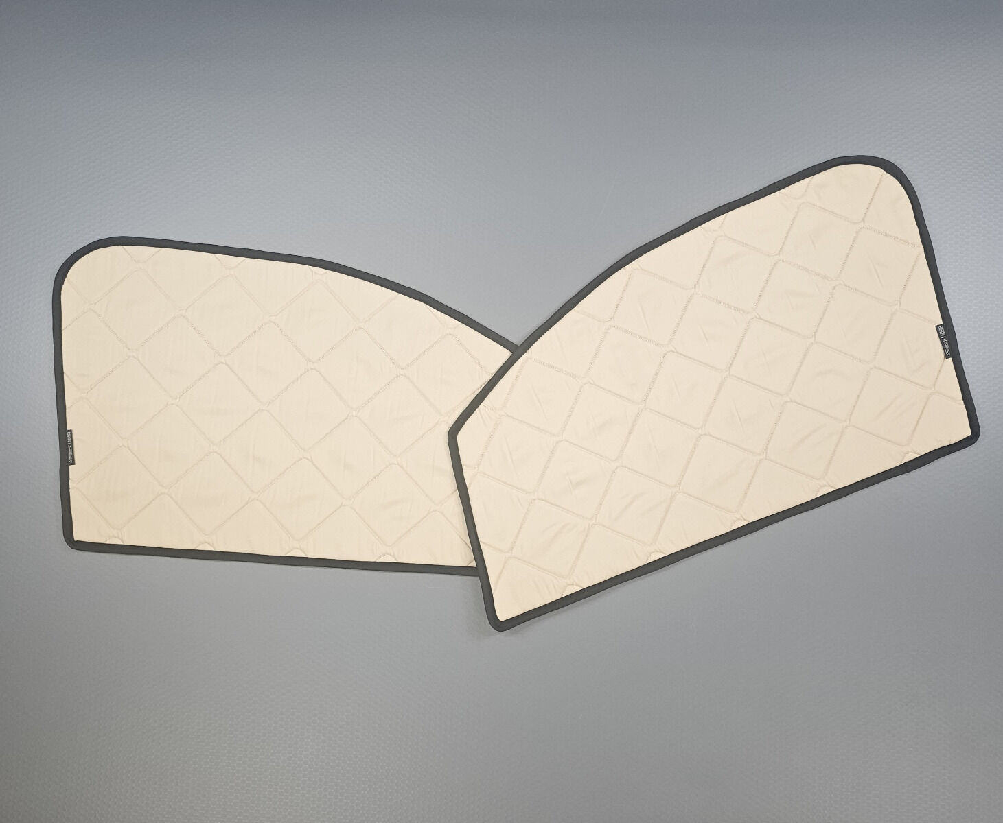 Lagerware:  Cockpitseitenscheibenset Citroen Jumpy, Spacetourer (baugleich: Opel, Peugeot, Pössl, Toyota)  [Vintage Leaves  / Schwarz]