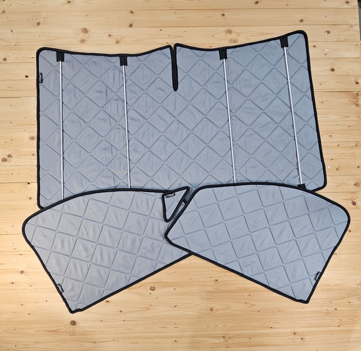 Stock item: Magnet thermal mats Caddy 5 and Ford Transit connect living area set [stone grey/ Black]