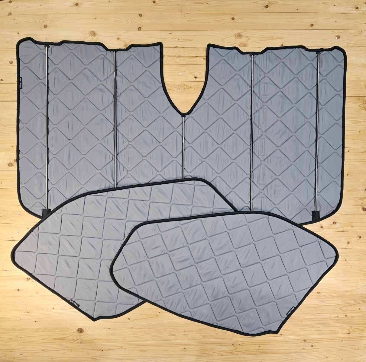 Stock item: Magnet thermal mat VW Crafter 2 (2017-present) cockpit set [DriveDressy Grey/ Black]