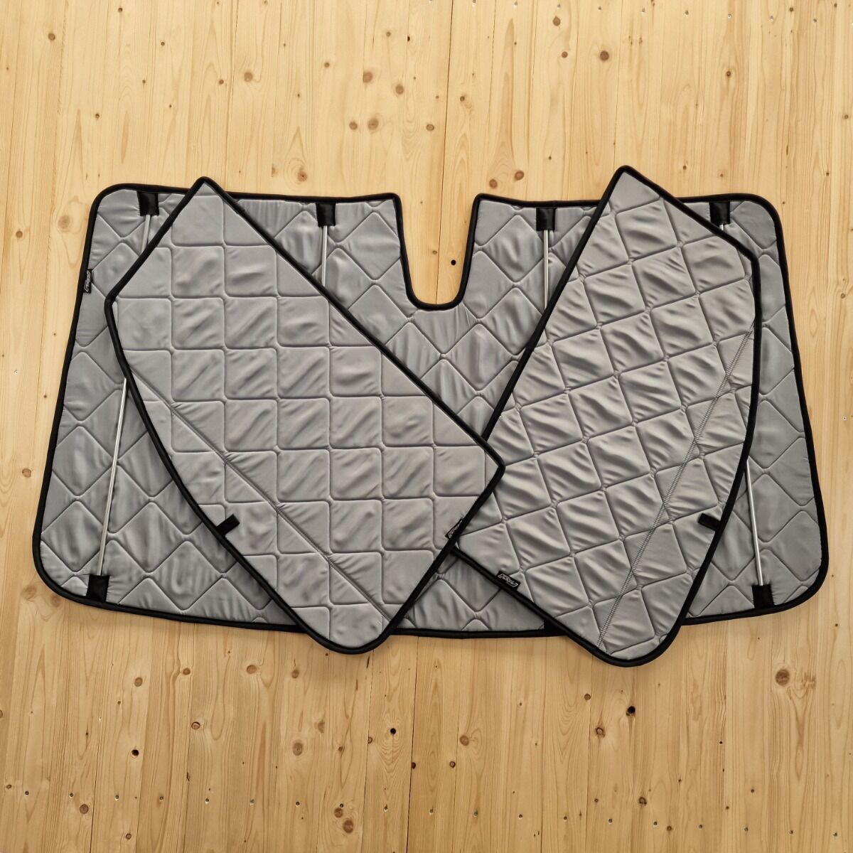 Lagerware: Magnet-Thermomatten Citroen Jumpy, Spacetourer, Cockpit-Set mit Klappnaht [Grau (Stone)/ Schwarz]