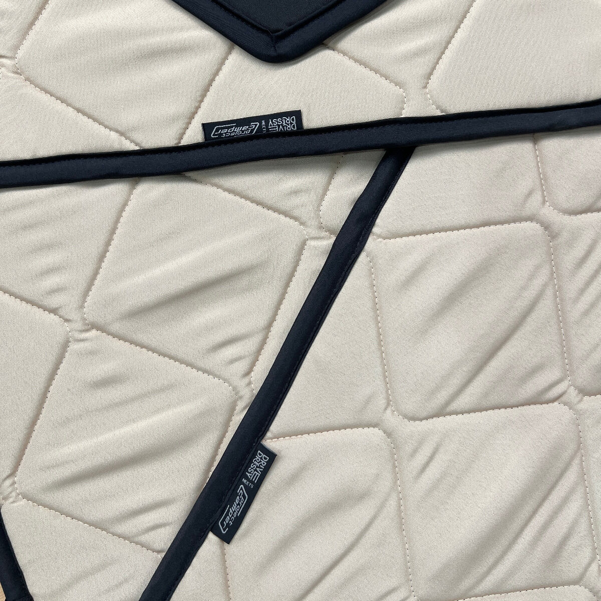 Lagerware: Magnet-Thermomatte VW T6 Cockpit-Set [DriveDressy Vintage leaves Beige/ Schwarz]