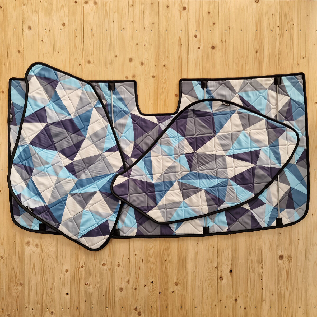 Lagerware: Magnet-Thermomatten Fiat Ducato, Peugeot Boxer u. Citroen Jumper [Polygon Ice/ Schwarz]