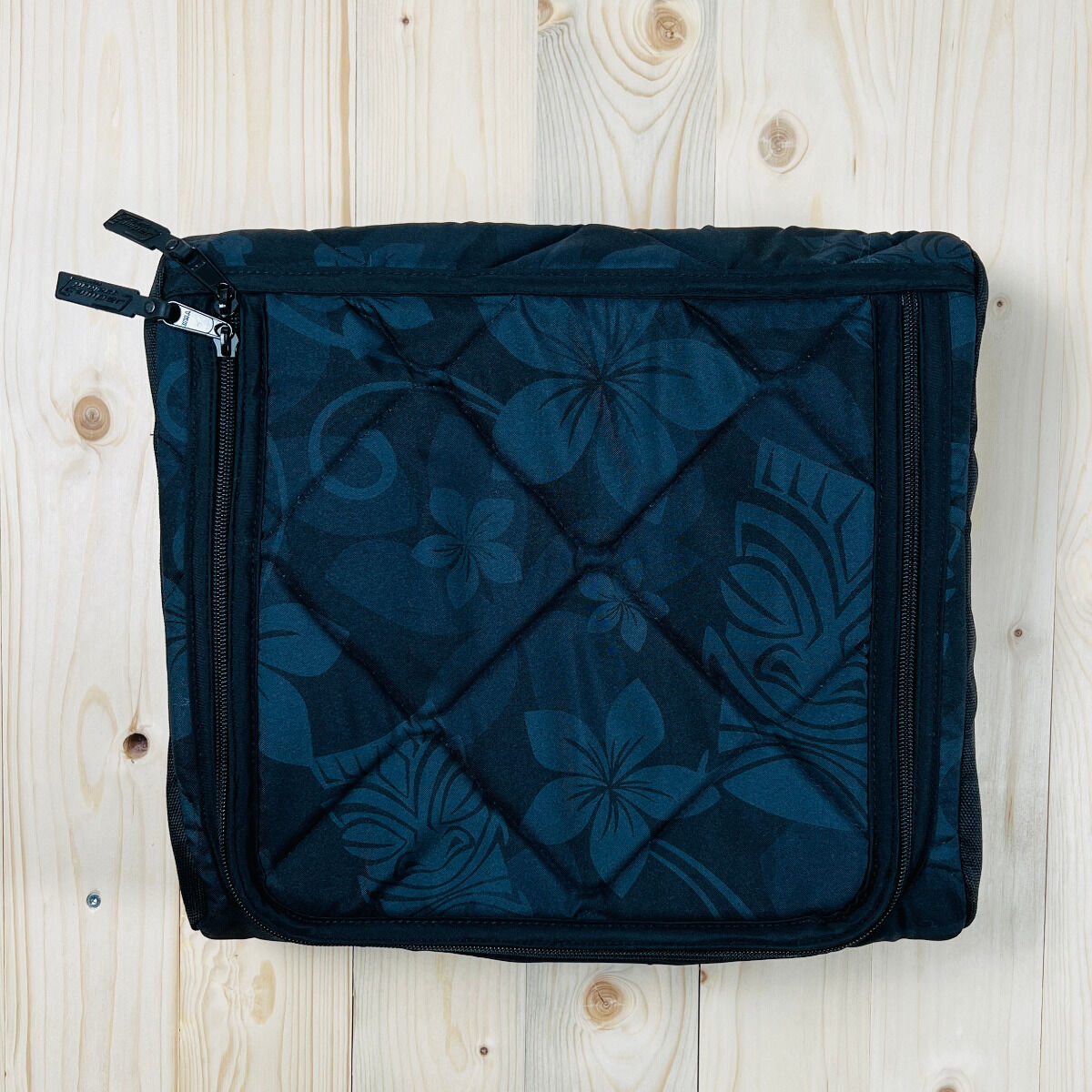 B-Ware: Thermotasche Größe M für MULTIBOARD Klett-Taschensystem [Tiki Mask Schwarz / Schwarz] (35 x 27 cm)