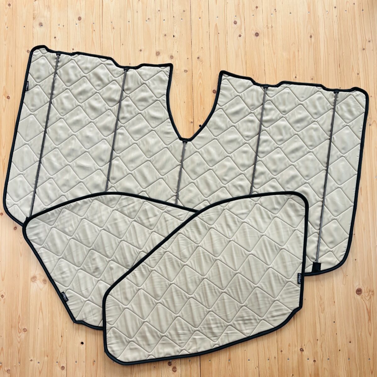 Lagerware: Magnet-Thermomatten Ford Transit 7 ab 2014 Cockpit-Set [Sand (Beige) / Schwarz]