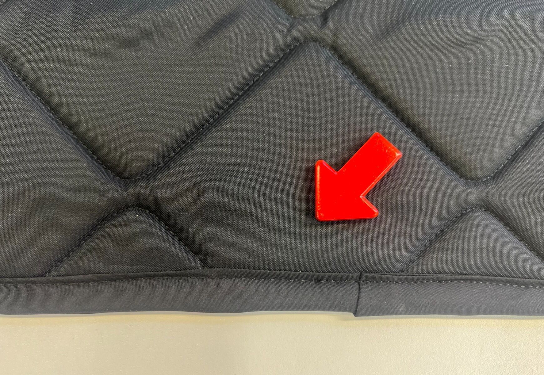 B-Ware: Magnet-Thermomatte Mercedes V-Klasse, Vito Seitenscheibe Cockpit Beifahrerseite (inkl. kleiner Dreiecksscheibe) [Black (schwarz)/Schwarz]