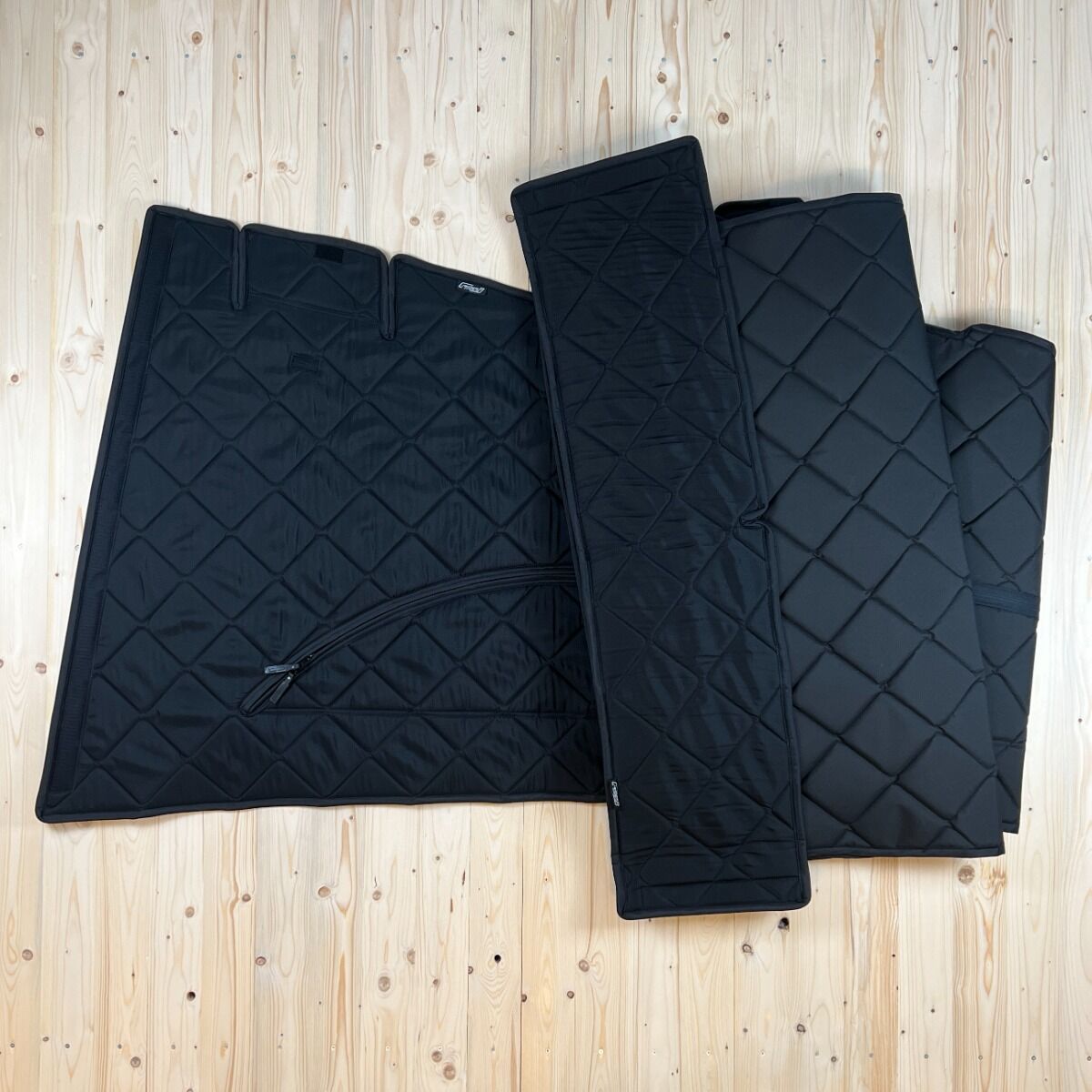 Lagerware: Aufstelldach-Isolierung mit magnetischer Befestigung für Mercedes Marco Polo Stone  [Schwarz (Black) / Schwarz]