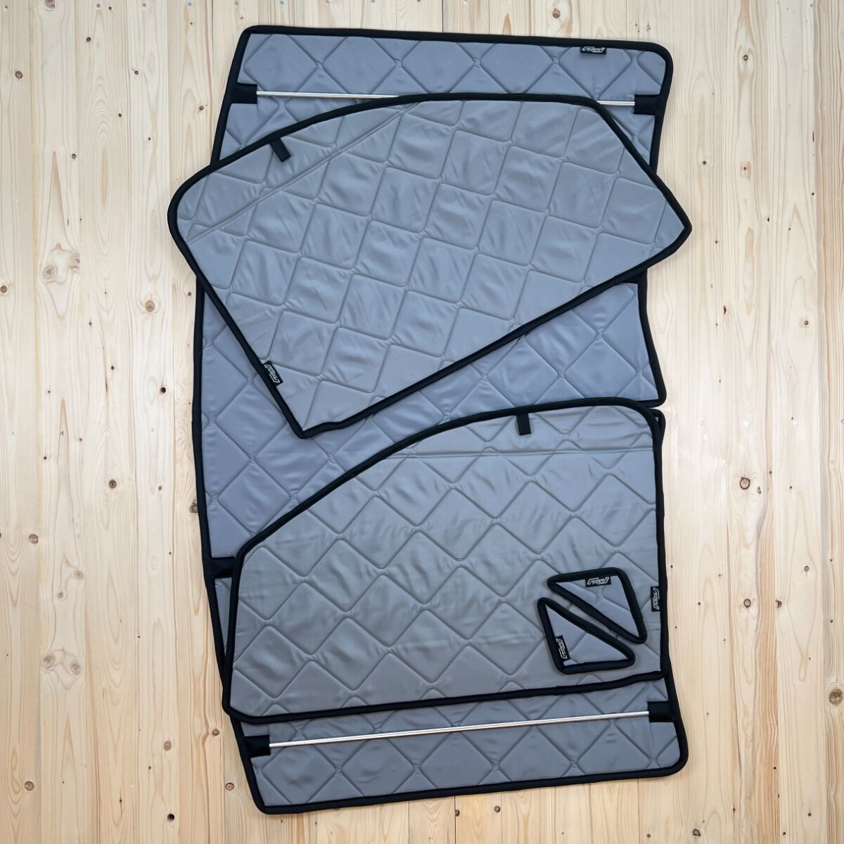 Lagerware: Magnet-Thermomatten Mercedes V-Klasse, Vito  Cockpit-Set [Stone (Grau) / Schwarz]
