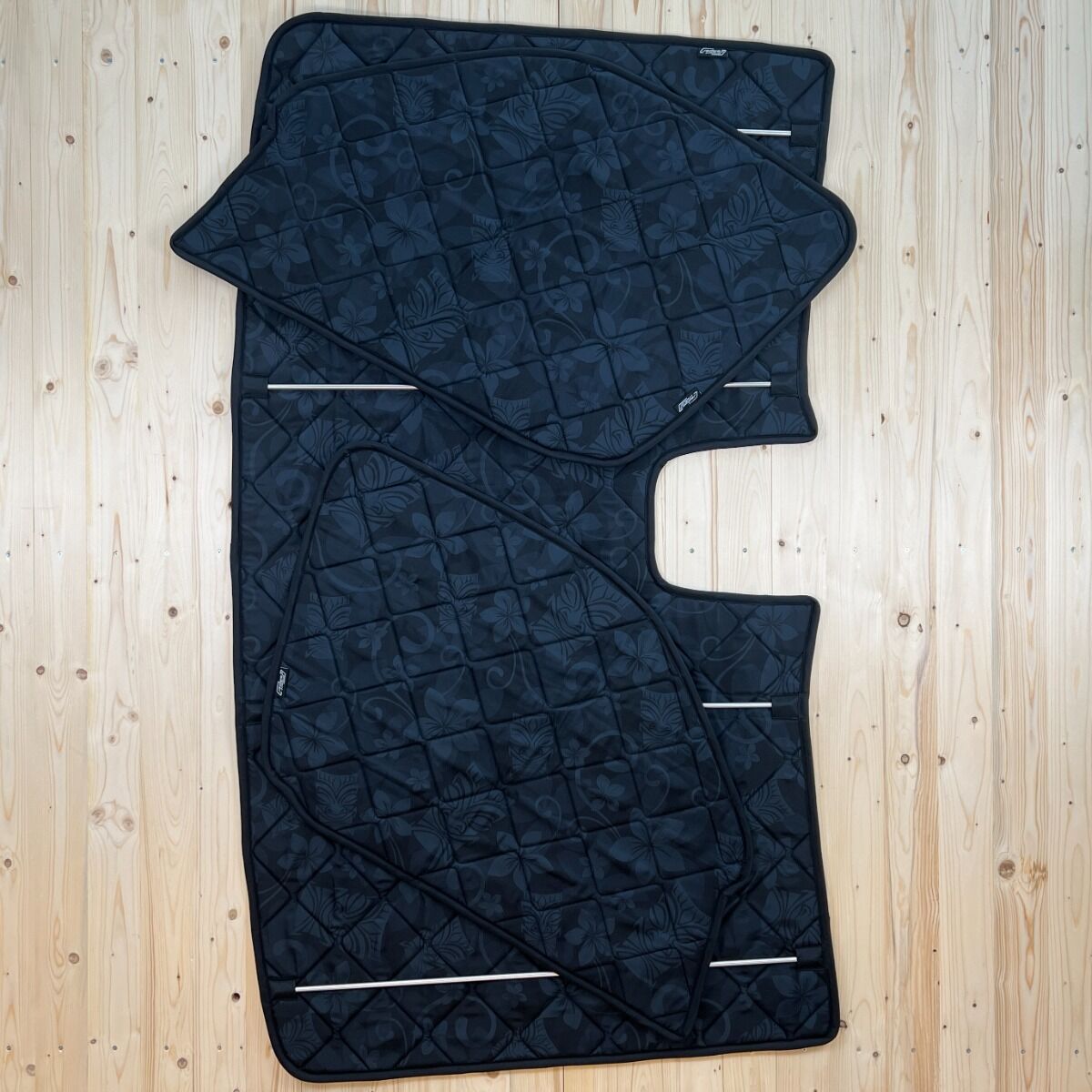 Lagerware: Magnet-Thermomatten VW Crafter und Mercedes Sprinter (2006-2018) Cockpit-Set [Tiki-Mask SCHWARZ / Schwarz]