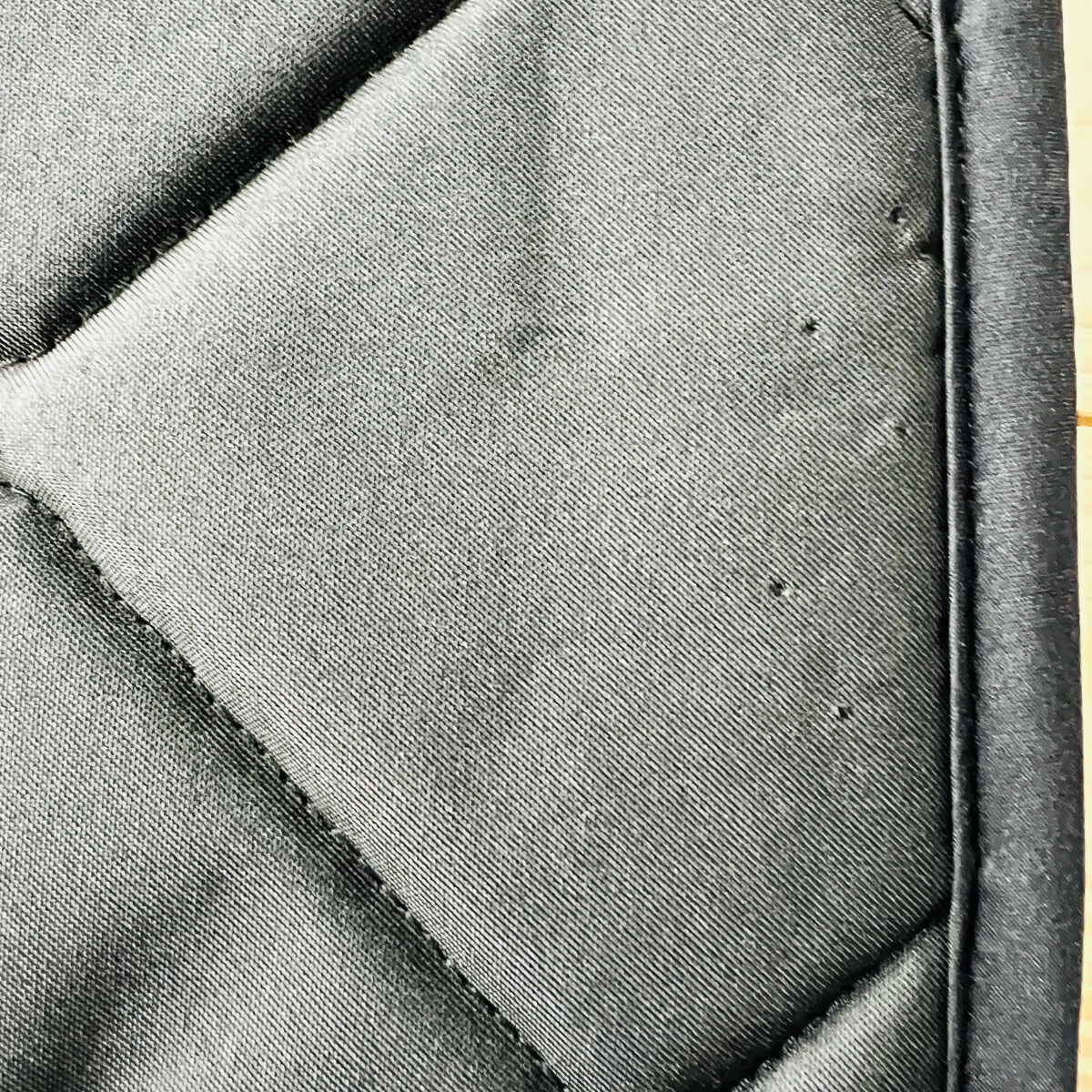 B-Ware: Magnet-Thermomatte Mercedes V-Klasse, Vito W447 (2014-heute) Windschutzscheibe mit Innenraumrückspiegel  [Stone (Grau)/ Schwarz]