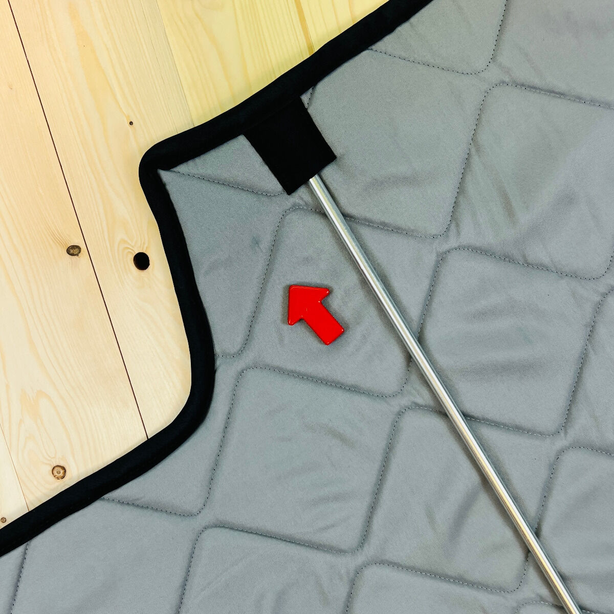 B-Ware: Magnet-Thermomatte VW Crafter 2 Windschutzscheibe ohne Innenraum-Rückspiegel mit Gehäuse [Stone (Grau)/ Schwarz]