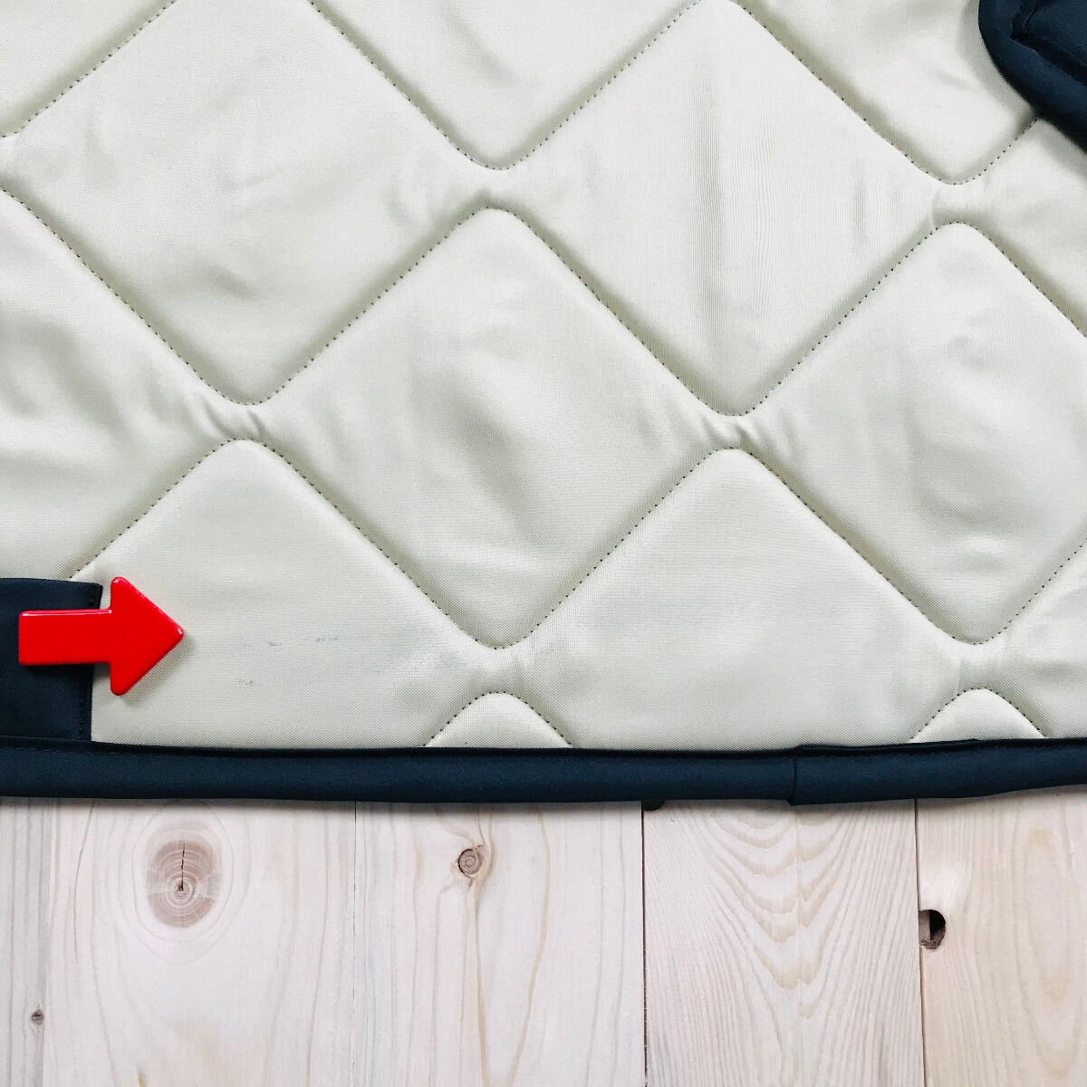B-Ware: Magnet-Thermomatte VW Caddy Windschutzscheibe mit Innenraum-Rückspiegel [Sand (Beige)/ Schwarz]