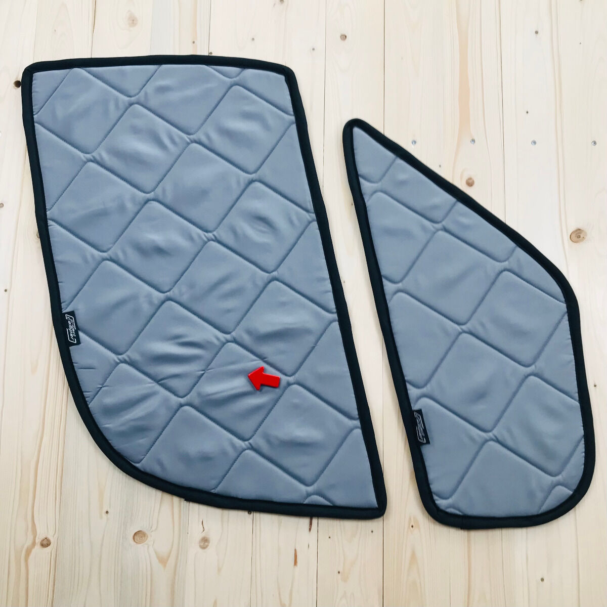 B-Ware: Magnet-Thermomatte Fiat Ducato, Peugeot Boxer u. Citroen Jumper Seitenscheibe Cockpit Fahrerseite mit REMIS (2-teilig) [Stone (Grau)/ Schwarz]