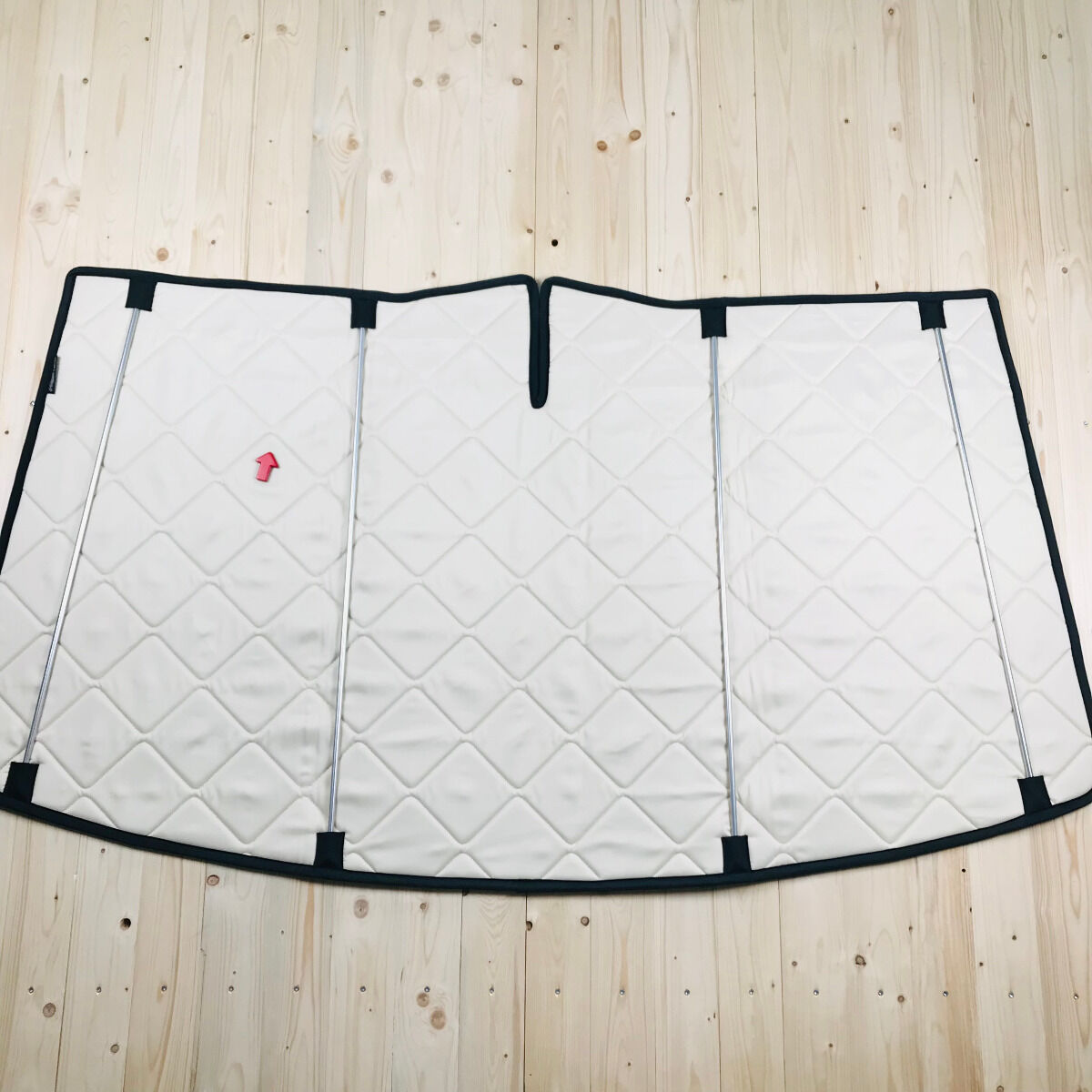 B-Ware: Magnet-Thermomatte VW T5 // T6 // T6.1 Windschutzscheibe mit Innenraum-Rückspiegel [Drive Dressy Vintage Leaves Beige/ Schwarz]