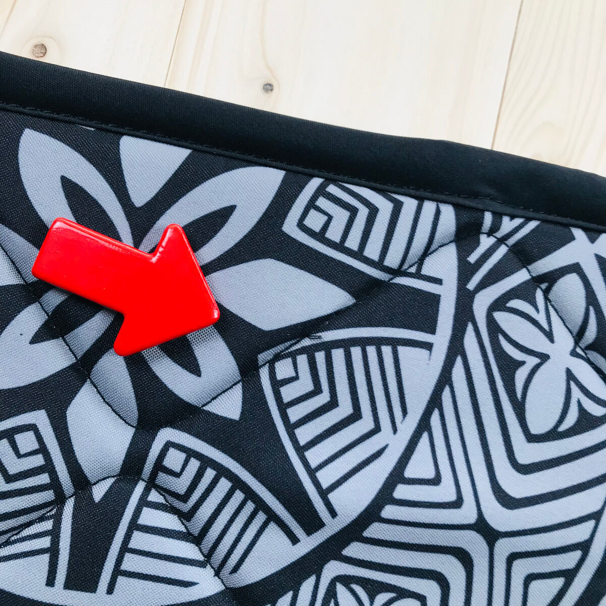 B-Ware: Magnet-Thermomatte VW Caddy 5 Seitenscheibe Mitte Beifahrerseite Schiebetür langer Radstand (Caddy Maxi) verkleidet [Drive Dressy Hawaii Dream/ Schwarz]