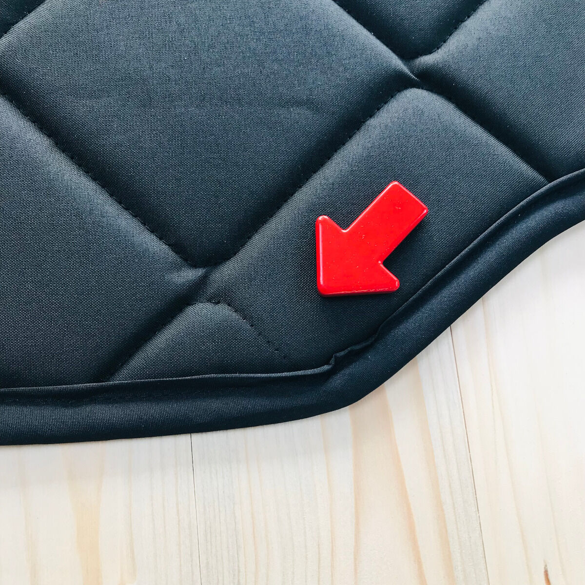 B-Ware: Magnet-Thermomatte Mercedes V-Klasse, Vito Heckscheibe separat öffnend mit Scheibenwischer verkleidet [Stone (Grau)/ Schwarz]