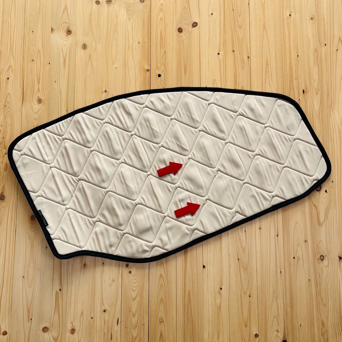B-Ware: Magnet-Thermomatte Ford Transit und Tourneo Custom Seitenscheibe Cockpit Fahrerseite [Drive Dressy Vintage Leaves Beige / Schwarz]