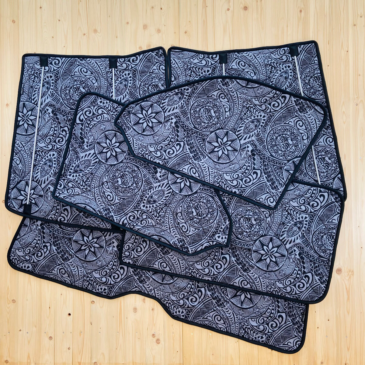 Lagerware: Magnet-Thermomatte VW T6.1 Komplett-Set unverkleidet [DriveDressy Hawaii Dream/ Schwarz]