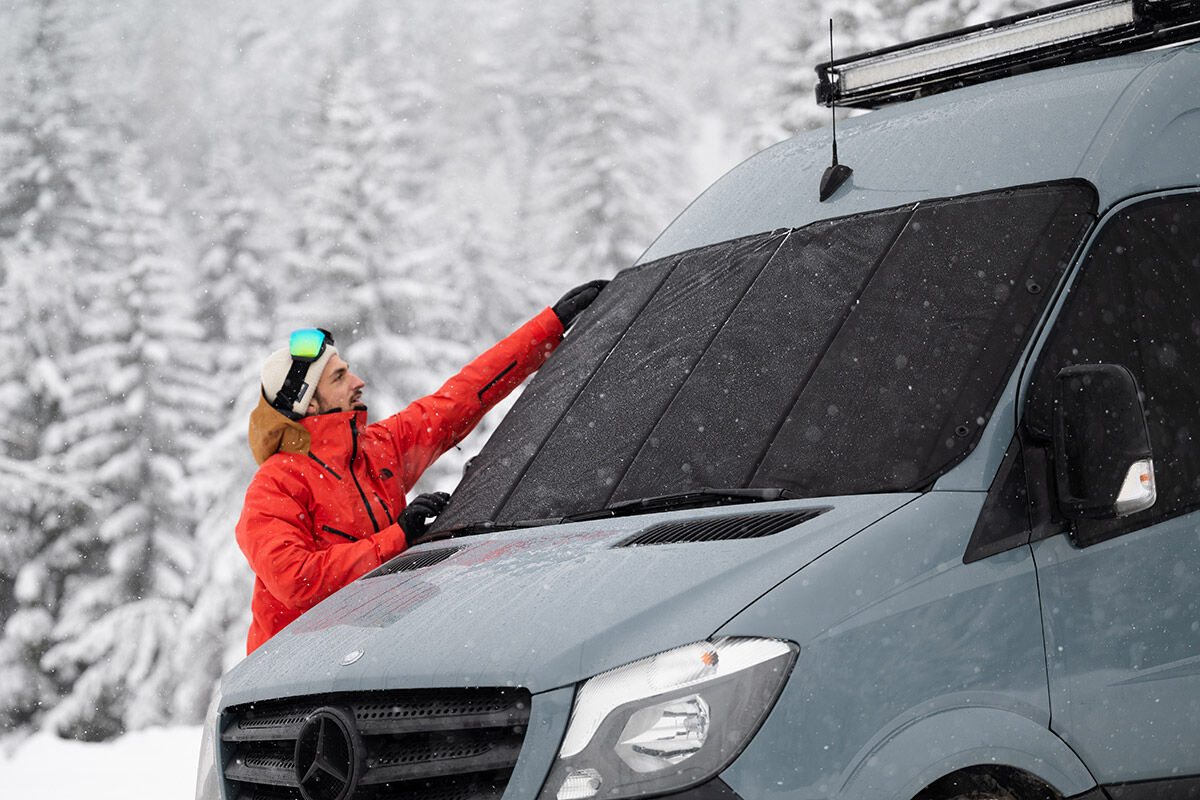 Magnet-AUSSENISOLIERUNG Mercedes Sprinter 906 und VW Crafter 1 Windschutzscheibe (2006-2018) für Solar