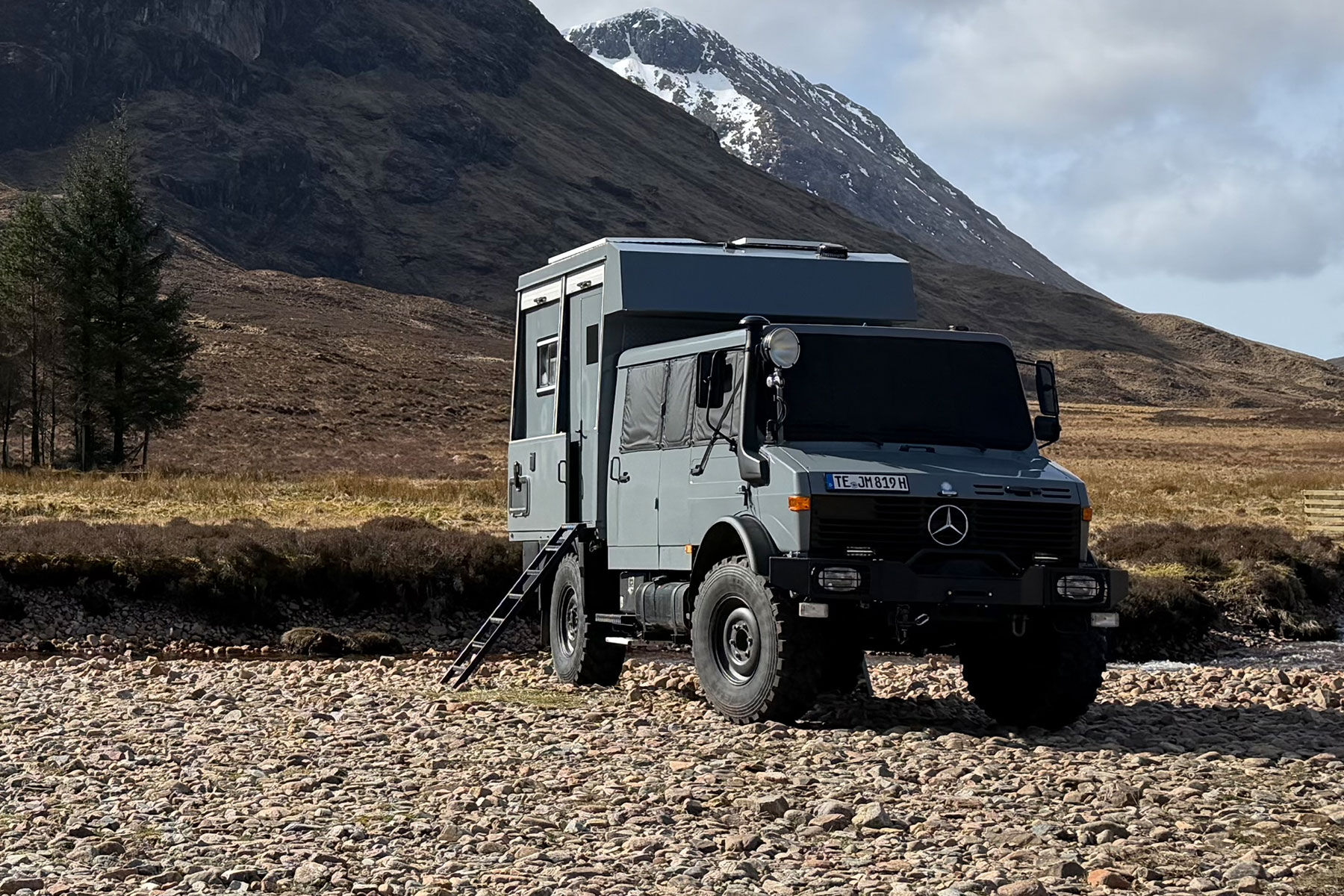 Magnet-AUSSENISOLIERUNG Mercedes Unimog Fahrerhaus Windschutzscheibe, Frontscheibe