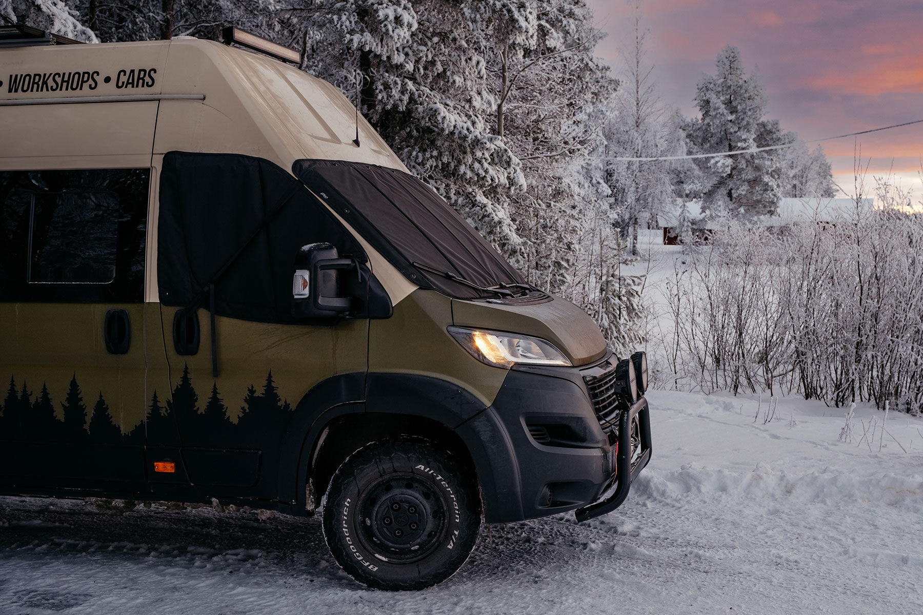 Project Camper Magnet-AUSSENISOLIERUNG Fiat Ducato, Peugeot Boxer, Opel Movano und Citroen Jumper Isolierung für die Windschutzscheibe