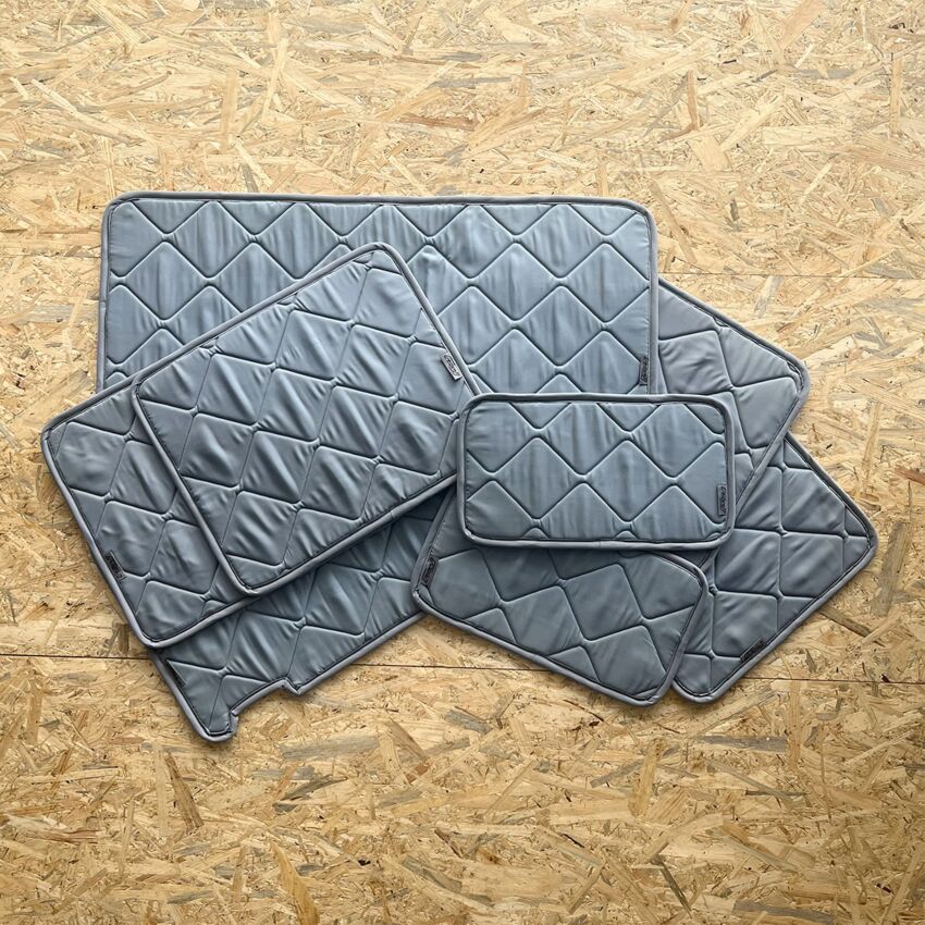 Lagerware: Magnet-Thermomatten VW Crafter 2 (Grand California) Wohnraum-Set  [Stone (Grau) / Lichtgrau]
