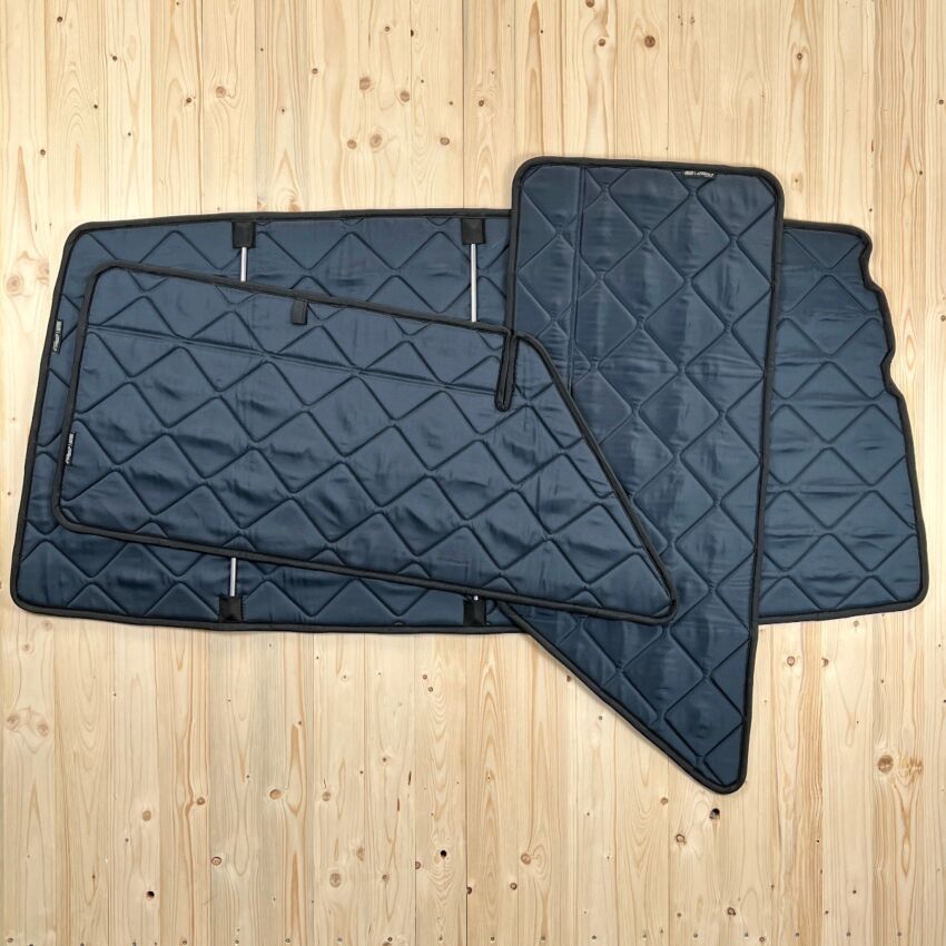 Lagerware: Magnet-Thermomatten VW T3  Cockpit-Set [Drive Dressy Misty Mountains Blue  / Schwarz]