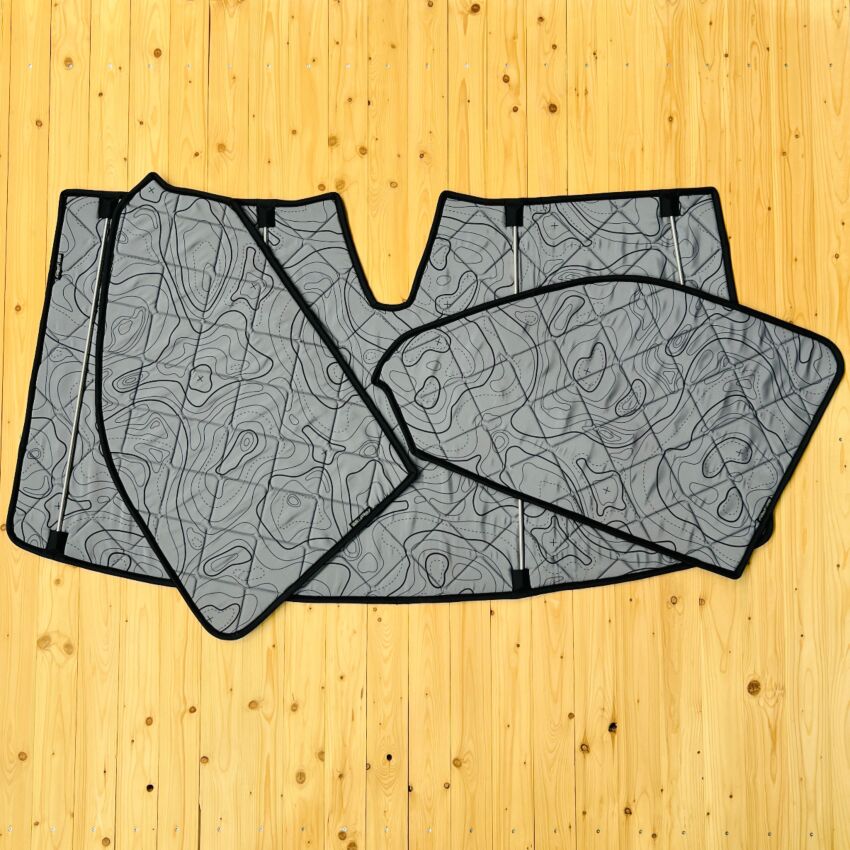 Lagerware: Magnet-Thermomatte VW T6.1 Cockpit-Set [DriveDressy Wild lines Grey / Schwarz]