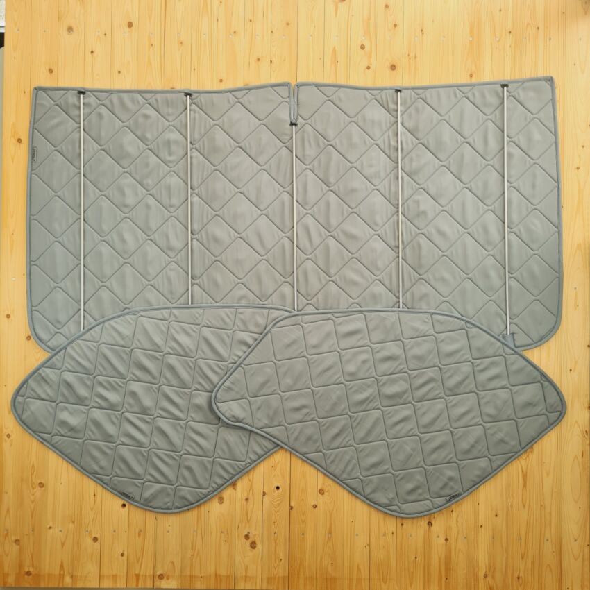 Lagerware: Magnet-Thermomatte Fiat Ducato, Peugeot Boxer u. Citroen Jumper Cockpit-Set [Stone (Grau) / Lichtgrau]