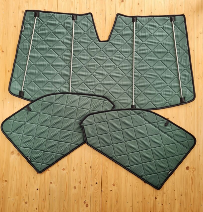 Lagerware: Magnet-Thermomatte VW T6.1 Cockpit-Set [Pine (Grün) / Schwarz]