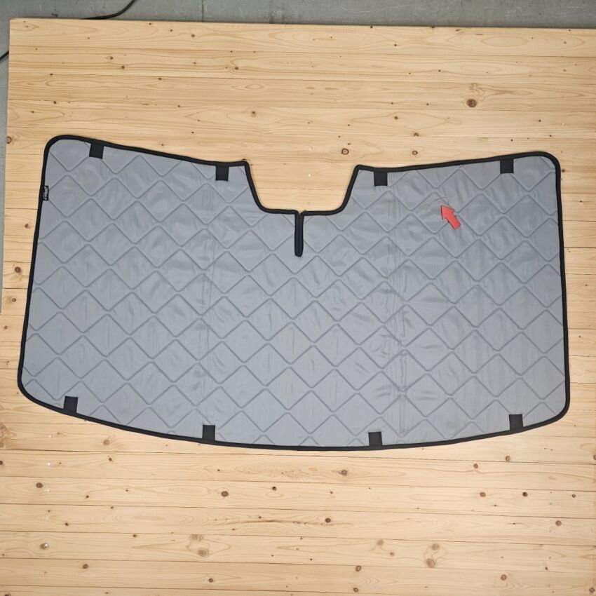 B-Ware: Magnet-Thermomatte VW Crafter 2 Windschutzscheibe mit Innenraum-Rückspiegel mit Gehäuse (Grand California) [Stone (Grau) / Schwarz]