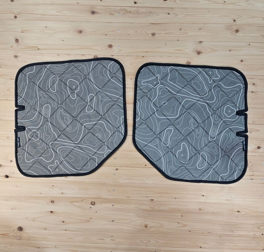 Voorraad: Magneet-thermomat Ford Transit en Tourneo Custom (2012-2023) cockpitset [DriveDressy Wild lines Olive/ Zwart]