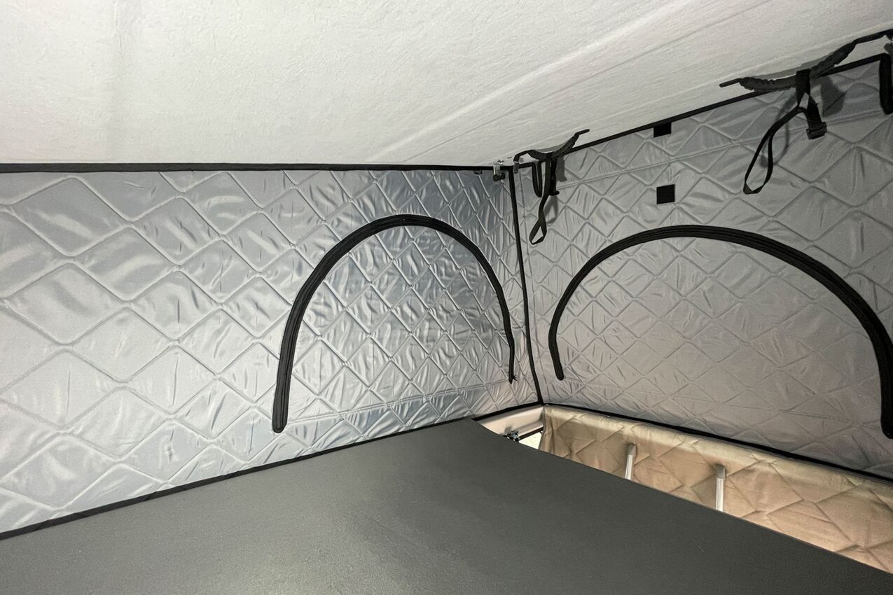 Aufstelldach-Isolierung mit magnetischer Befestigung für Volkswagen T5 mit SCA Dach