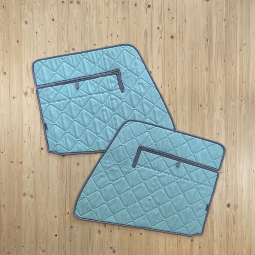 Lagerware: Magnet-Thermomatte Mercedes T 2 und Vario (1986-2013) Hochdach Cockpit Seitenscheiben mit Klappnaht  [Recycling Türkis / Recycling Türkis]