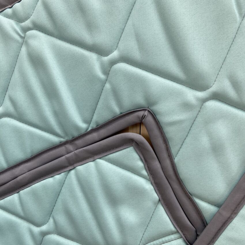 Lagerware: Magnet-Thermomatte Mercedes T 2 und Vario (1986-2013) Hochdach Cockpit Seitenscheiben mit Klappnaht  [Recycling Türkis / Recycling Türkis]