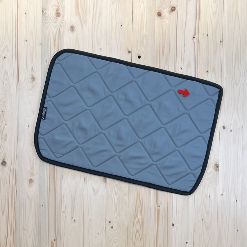 B-Ware: Magnet-Thermomatte Peugeot Rifter, Citroen Berlingo, Opel Combo, Toyota Proace City Seitenscheibe Mitte Fahrerseite Schiebetür verkleidet [Stone (grau)/Schwarz]