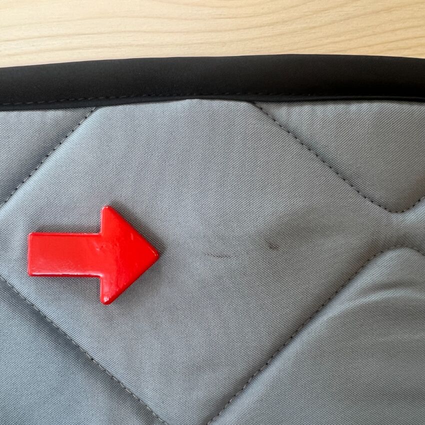B-Ware: Magnet-Thermomatte Peugeot Rifter, Citroen Berlingo, Opel Combo, Toyota Proace City Seitenscheibe Mitte Fahrerseite Schiebetür verkleidet [Stone (grau)/Schwarz]