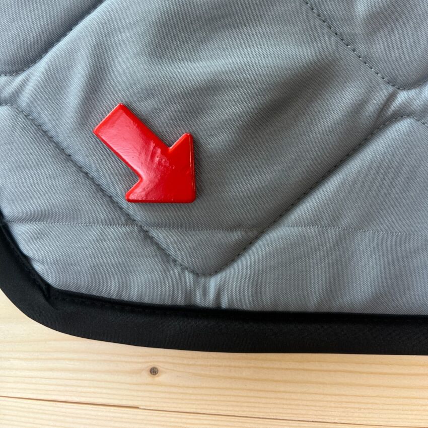 B-Ware: Magnet-Thermomatte Peugeot Rifter, Citroen Berlingo, Opel Combo, Toyota Proace City Seitenscheibe Mitte Fahrerseite Schiebetür verkleidet [Stone (grau)/Schwarz]
