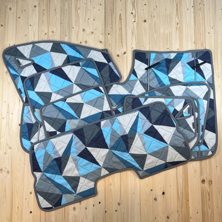 Lagerware: Magnet-Thermomatten VW Caddy 5 Komplett-Set [Polygon Ice /Lichtgrau]