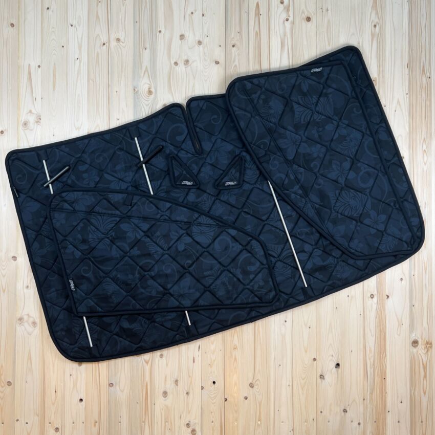 Lagerware: Magnet-Thermomatten VW Caddy 5 Cockpit-Set [Apona Tiki Mask Schwarz/ Schwarz]