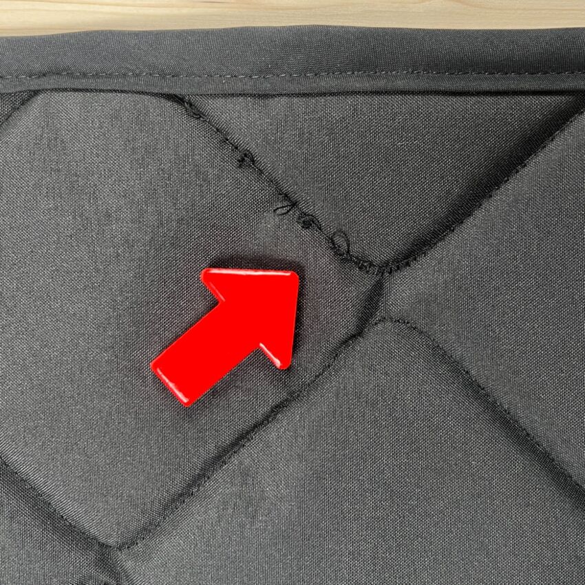 B-Ware: Magnet-Thermomatte Mercedes-Benz Sprinter 3 Seitenscheibe Mitte Beifahrerseite Schiebetür mit Schiebefenster (standard, lang, extralang) verkleidet [Tiki Mask Schwarz/ Schwarz]