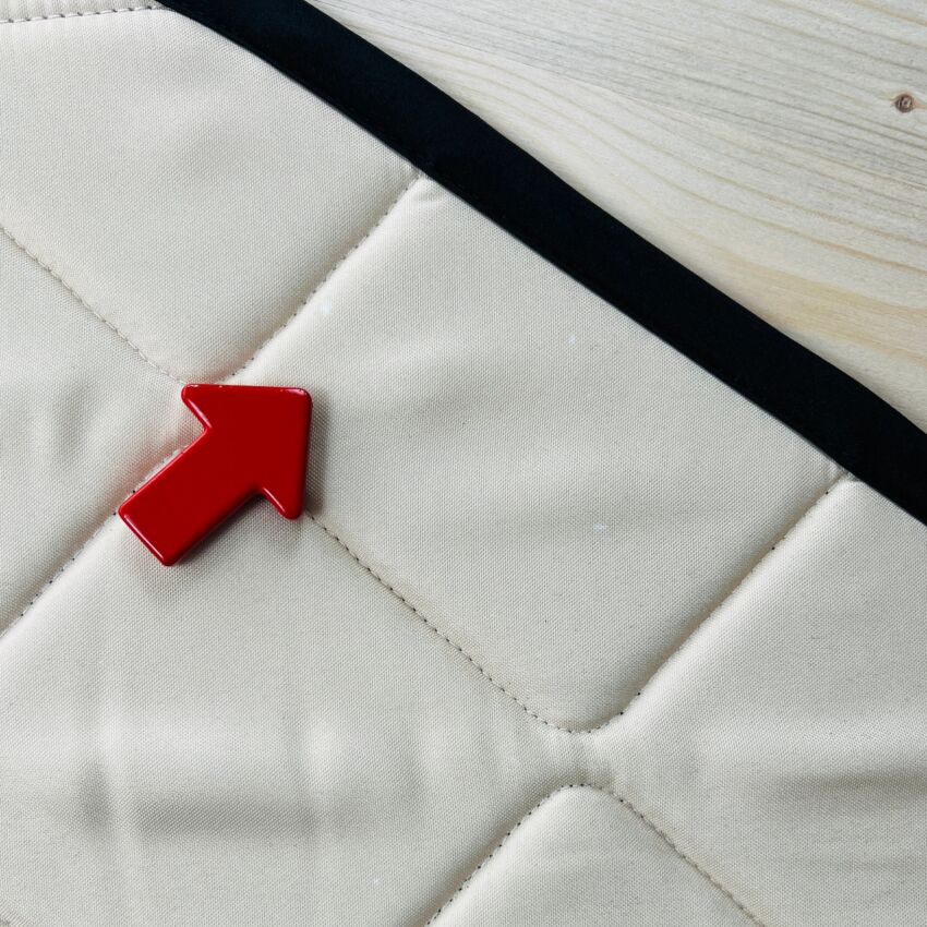 B-Ware: Magnet-Thermomatte VW T6.1 Cockpit-Seitenscheibe Fahrerseite, mit Klappnaht für Lüftungsgitter [Drive Dressy Vintage Leaves (Beige)/ Schwarz]