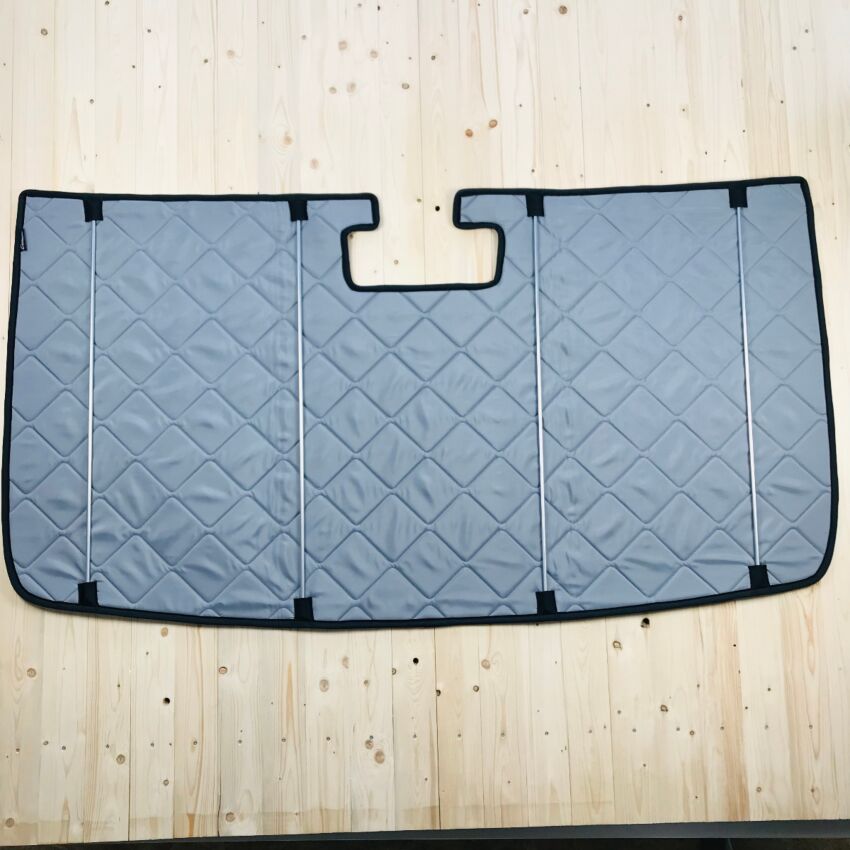 B-Ware: Magnet-Thermomatte Fiat Ducato, Peugeot Boxer u. Citroen Jumper Windschutzscheibe mit und ohne Innenraum-Rückspiegel mit großem T-Gehäuse mit REMIS [Stone (Grau)/ Schwarz]