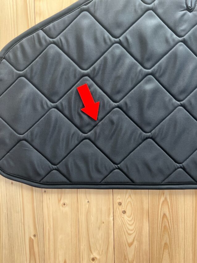 B-Ware: Magnet-Thermomatte Ford Transit und Tourneo Custom Seitenscheibe Cockpit Beifahrerseite mit Klappnaht für Lüftungsgitter [Black (Schwarz) / Schwarz]